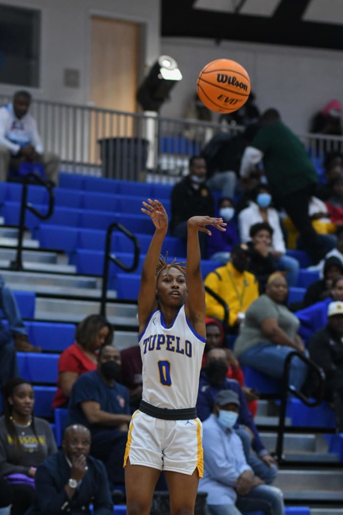 starkville-tupelo-girls-basketball00012